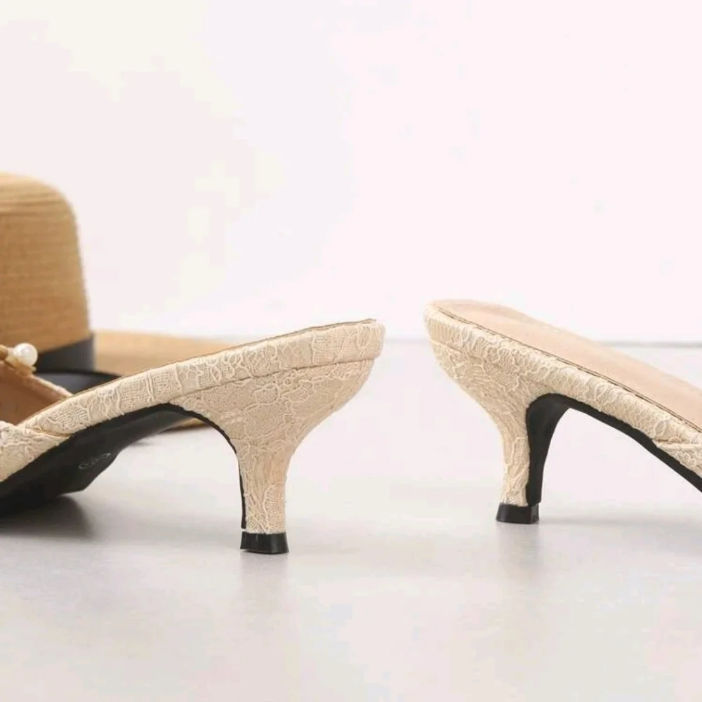 Women's off white Fashionable Pearl And Rhinestone Decoration Mules - Picture 5 of 5